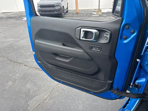 New 2026 Jeep Gladiator Sport image 15