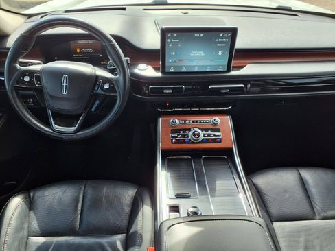 Used 2022 Lincoln Aviator Reserve w/ Equipment Group 201A RWD image 11