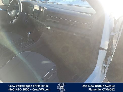 Certified 2025 Volkswagen Jetta Sport image 43