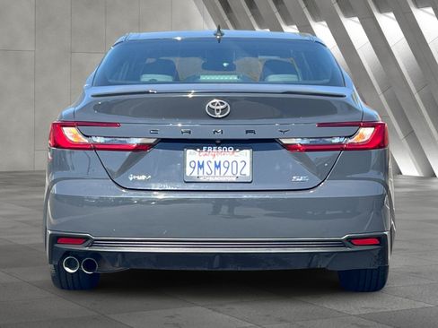 Used 2025 Toyota Camry SE FWD image 5