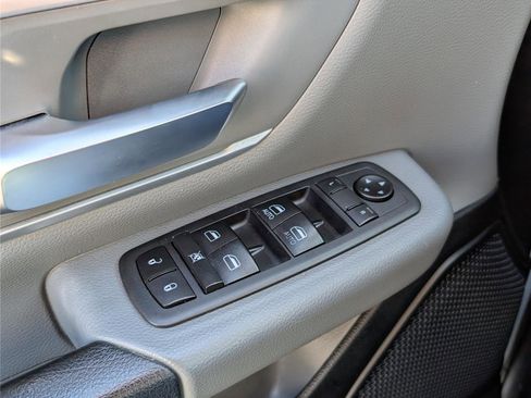 Used 2020 RAM 1500 Big Horn image 16