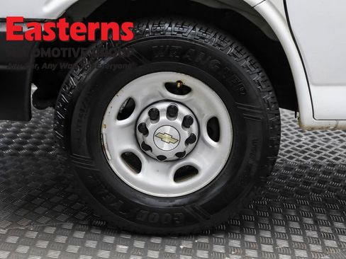 Used 2021 Chevrolet Express 2500 w/ Driver Convenience Package image 29