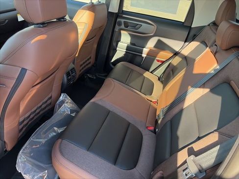 New 2025 Ford Bronco Sport Outer Banks w/ Outer Banks Tech Package+ image 11