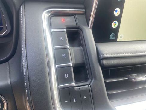 Used 2022 Chevrolet Tahoe LT w/ Luxury Package RWD image 29