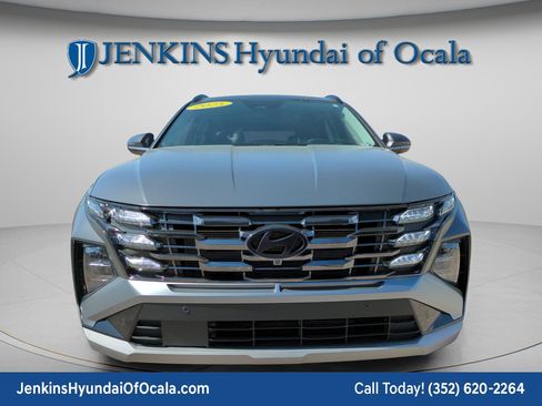 Certified 2025 Hyundai Tucson Limited image 8