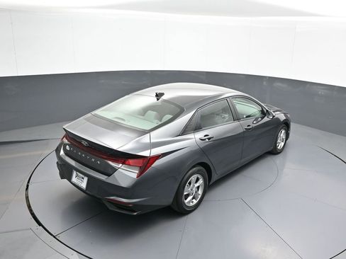 Certified 2021 Hyundai Elantra SE FWD image 37