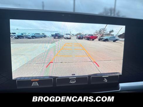 Used 2022 GMC Sierra 1500 SLT w/ X31 Off-Road Package image 6