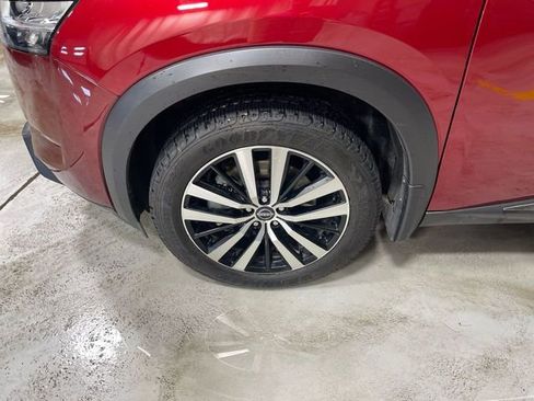 Used 2023 Nissan Pathfinder Platinum AWD/4WD image 10