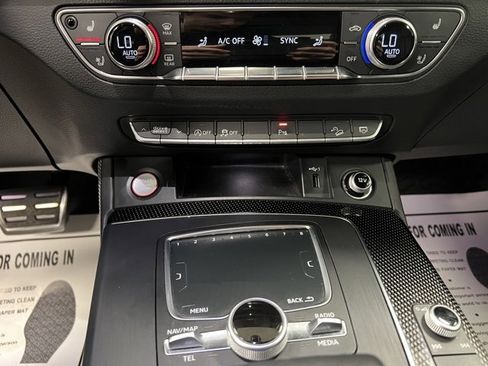 Used 2018 Audi SQ5 Prestige w/ Prestige Package image 40