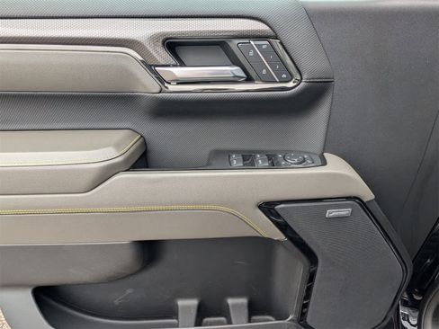 Used 2023 Chevrolet Silverado 1500 ZR2 w/ Technology Package image 12