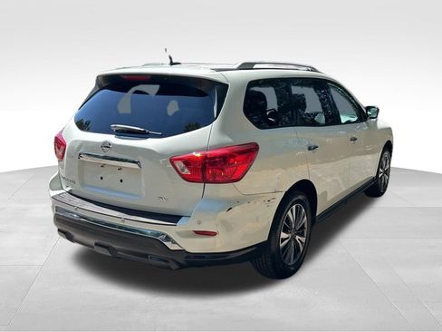 Used 2017 Nissan Pathfinder SV FWD image 5