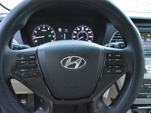 Used 2015 Hyundai Sonata SE w/ Option Group 09 image 11