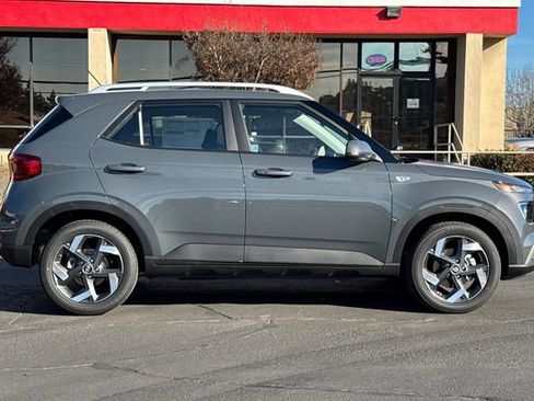 New 2026 Hyundai Venue SEL image 5