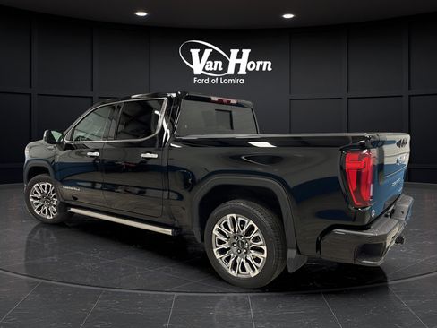 Used 2025 GMC Sierra 1500 Denali Ultimate AWD/4WD image 5