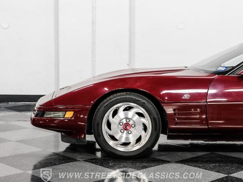 Used 1993 Chevrolet Corvette Coupe image 22