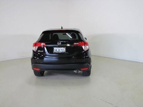 Used 2022 Honda HR-V LX image 23