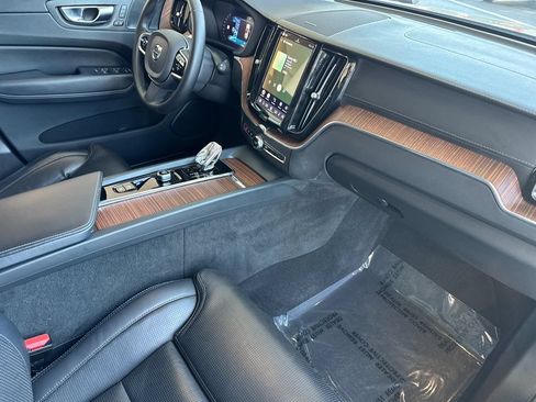 Certified 2023 Volvo XC60 B5 Ultimate AWD/4WD image 15