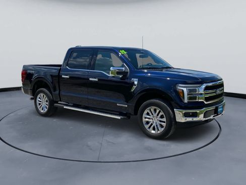 Used 2025 Ford F150 Lariat w/ Equipment Group 502A High AWD/4WD image 12