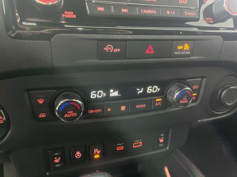 Used 2024 Nissan Frontier PRO-4X w/ Pro Convenience Package AWD/4WD image 22
