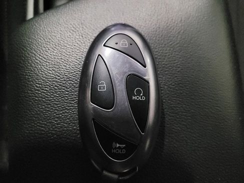 Used 2025 Hyundai Elantra Sport FWD image 32