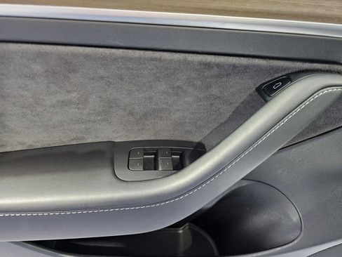 Used 2023 Tesla Model 3 Standard Range RWD image 13