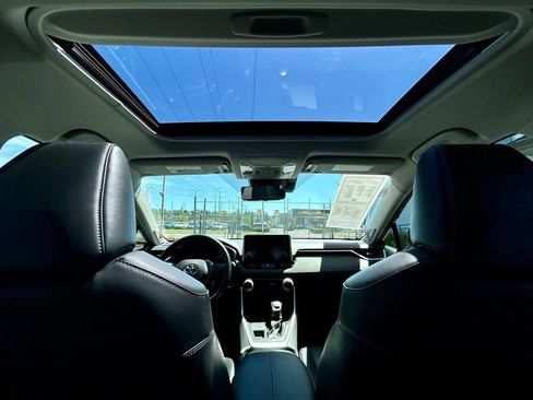 Certified 2019 Toyota RAV4 XLE Premium w/ Advanced Technology Package AWD/4WD image 19