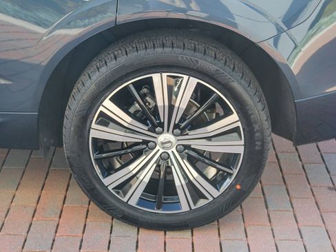 Used 2023 Volvo XC60 B5 Plus w/ Protection Package Premier image 7