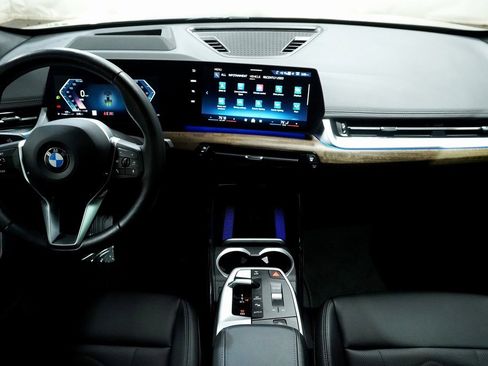Certified 2025 BMW X1 xDrive28i w/ Technology Package image 16