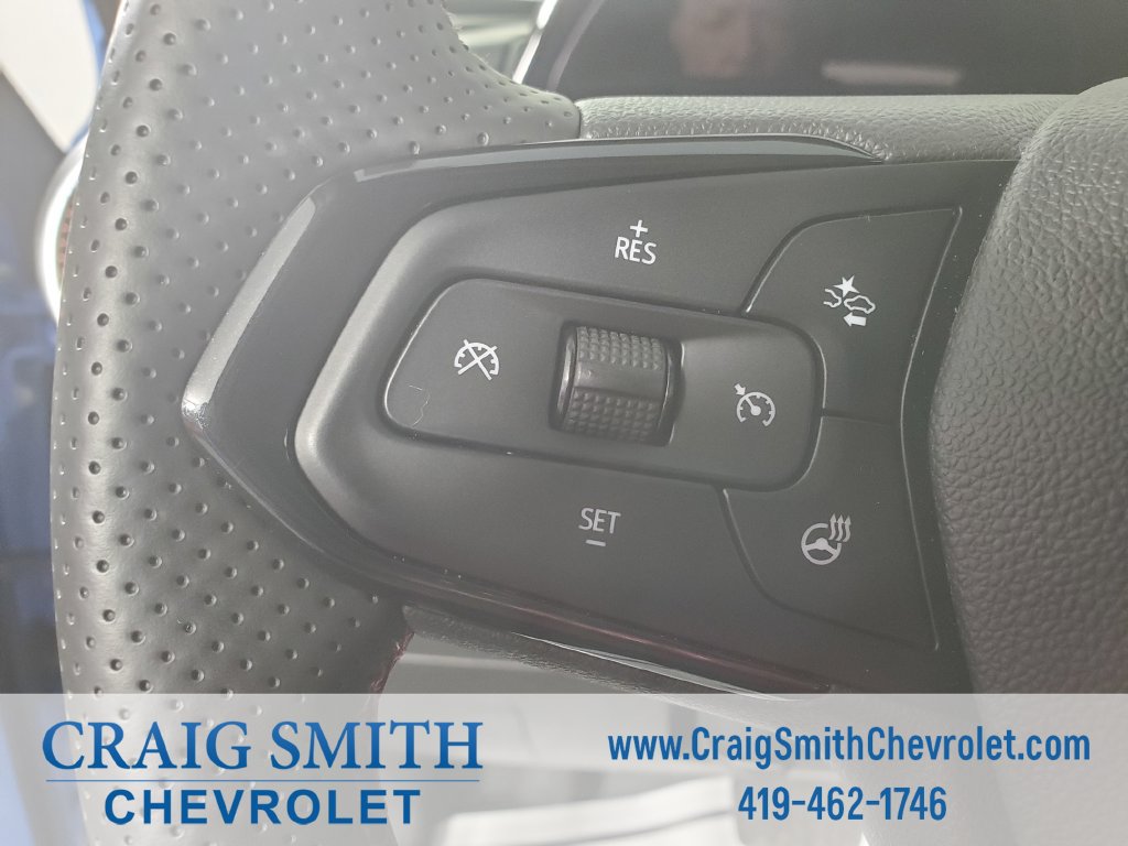 Used 2024 Chevrolet Trax RS FWD image 17