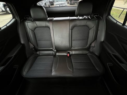 Used 2025 Buick Envista Preferred image 24