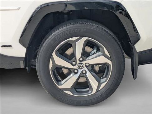 Certified 2023 Toyota RAV4 SE image 22