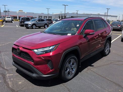 Certified 2024 Toyota RAV4 XLE w/ Convenience Package AWD/4WD image 3