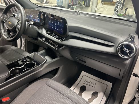 Certified 2026 Chevrolet Equinox LT AWD/4WD image 29