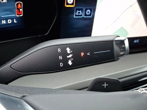 Used 2026 Chevrolet Traverse LT w/ Driver Confidence Package image 14