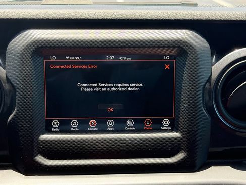 Used 2022 Jeep Gladiator Sport AWD/4WD image 15