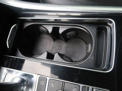 Used 2022 Land Rover Range Rover Sport HSE Dynamic image 34