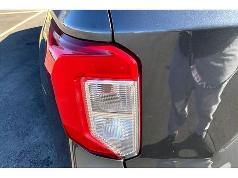 Used 2020 Ford Explorer Limited AWD/4WD image 32