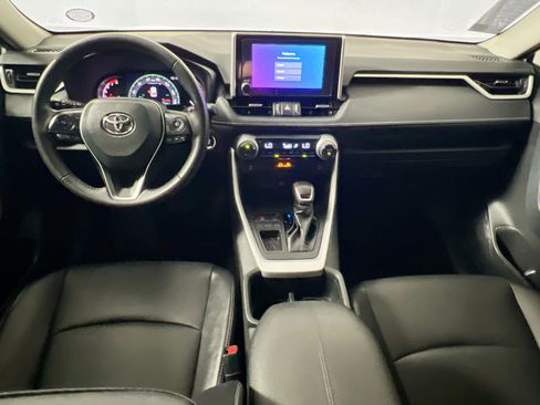 Used 2024 Toyota RAV4 XLE Premium image 30