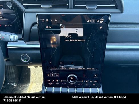 New 2026 GMC Terrain Denali w/ LPO, Black Badging Package image 17