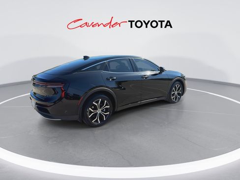 Used 2023 Toyota Crown XLE image 8