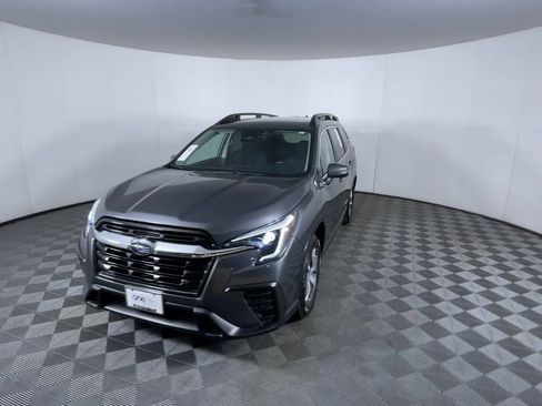 Used 2023 Subaru Ascent Premium w/ Convenience Package image 3