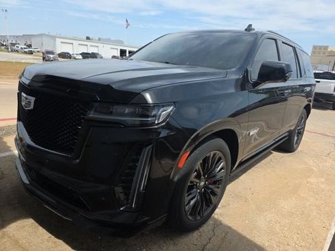 Used 2023 Cadillac Escalade V w/ LPO, ONYX Package AWD/4WD image 1
