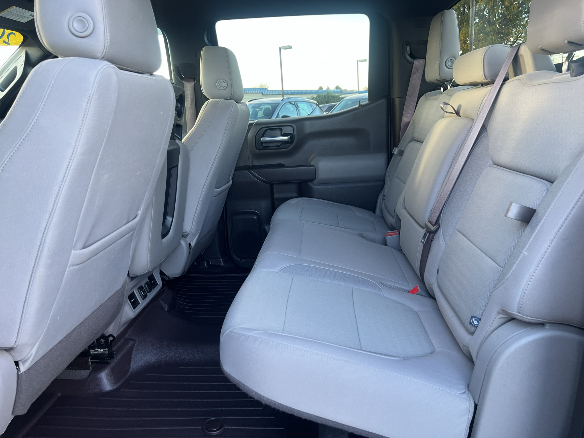 Used 2019 Chevrolet Silverado 1500 LT w/ All-Star Edition AWD/4WD image 9