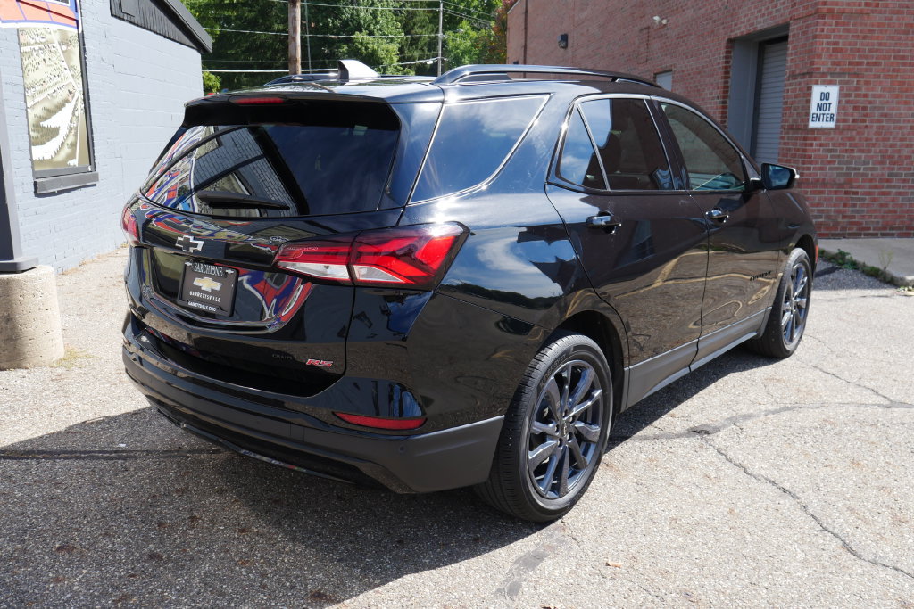 Used 2024 Chevrolet Equinox RS w/ RS Leather Package AWD/4WD image 4