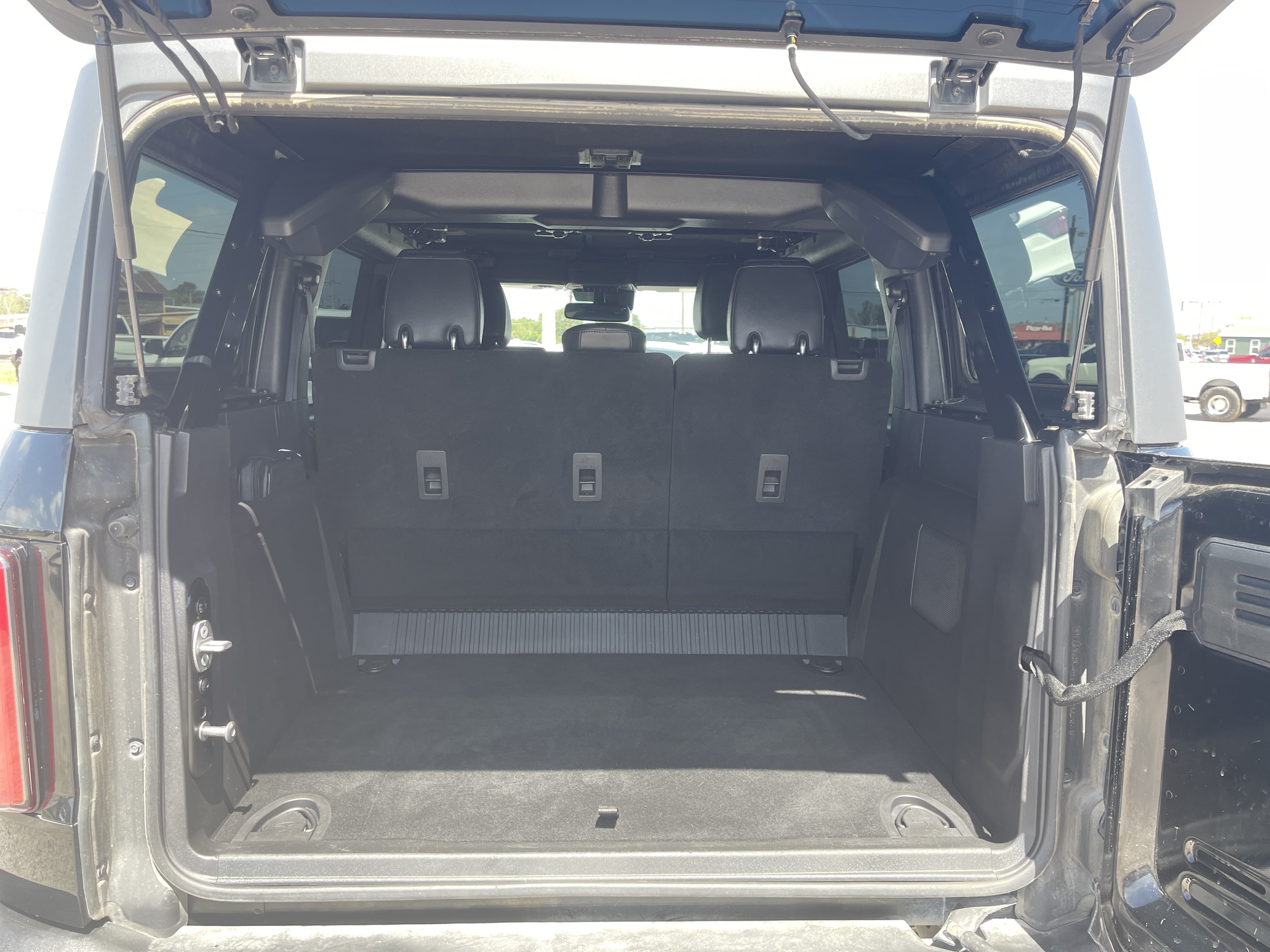 Used 2023 Ford Bronco Wildtrak AWD/4WD image 13