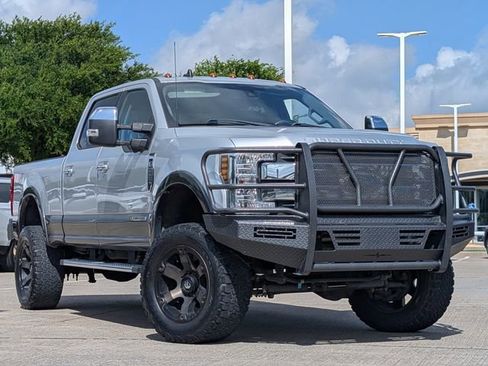 Used 2019 Ford F250 Lariat w/ Lariat Ultimate Package image 1