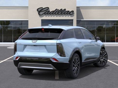 New 2025 Cadillac Optiq Sport 1 w/ LPO, Floor Liner Package AWD/4WD image 4