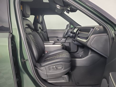 Used 2025 Rivian R1S Adventure AWD/4WD image 24