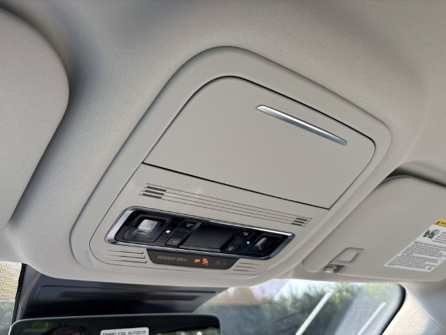 New 2026 Lincoln Nautilus Premier AWD/4WD image 28