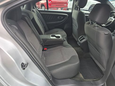 Used 2013 Ford Taurus SEL image 8